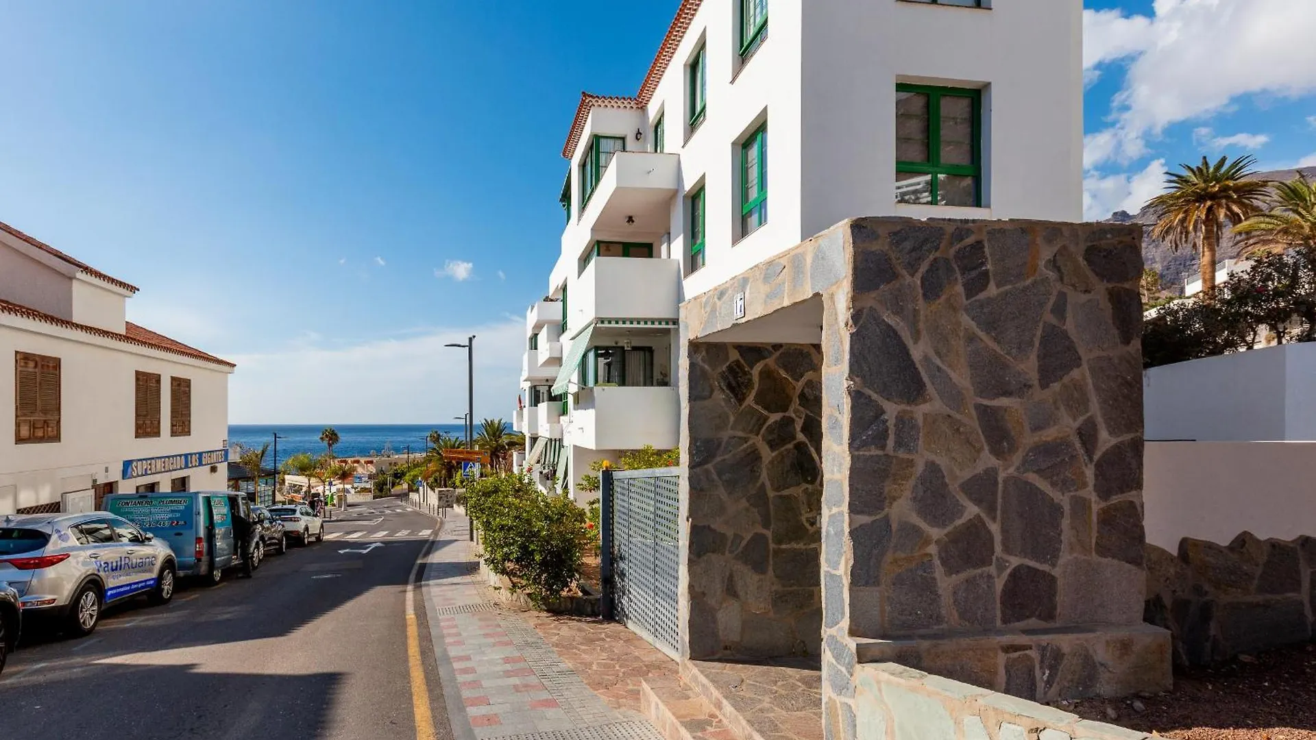 Stylish Family Home In Los Gigantes Santiago del Teide Spanien